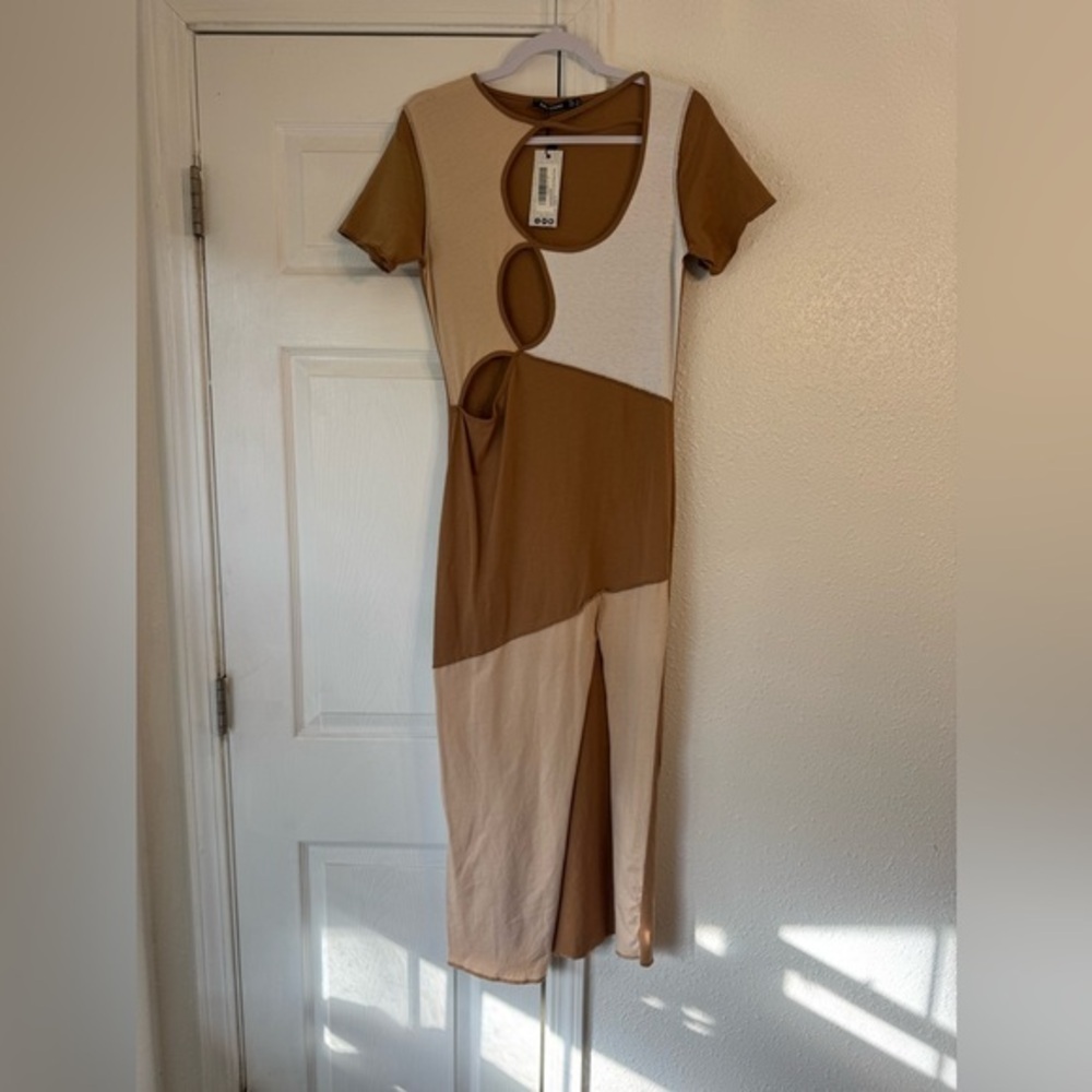 Boohoo color block cut out midaxi Dress
